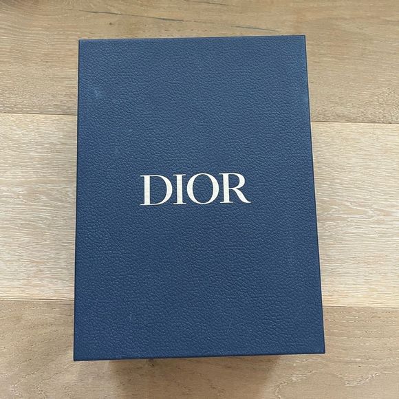 B22 DIOR SNEAKERS - Picture 10 of 10